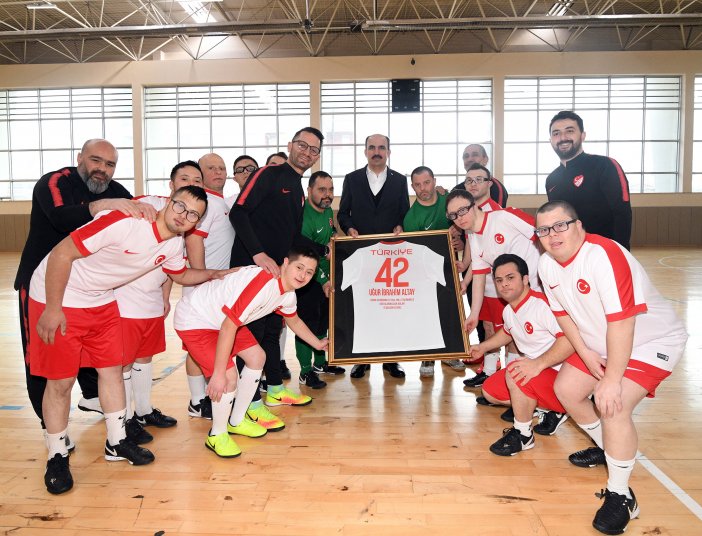 futsal-2.jpg